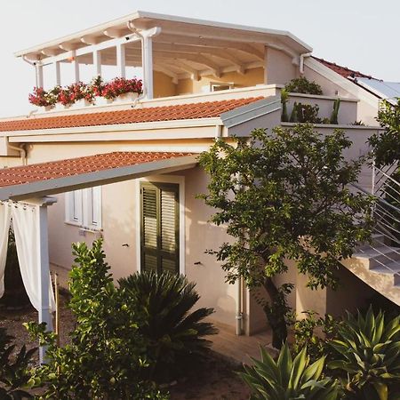 Michelino House Bed & Breakfast Parghelia Bagian luar foto