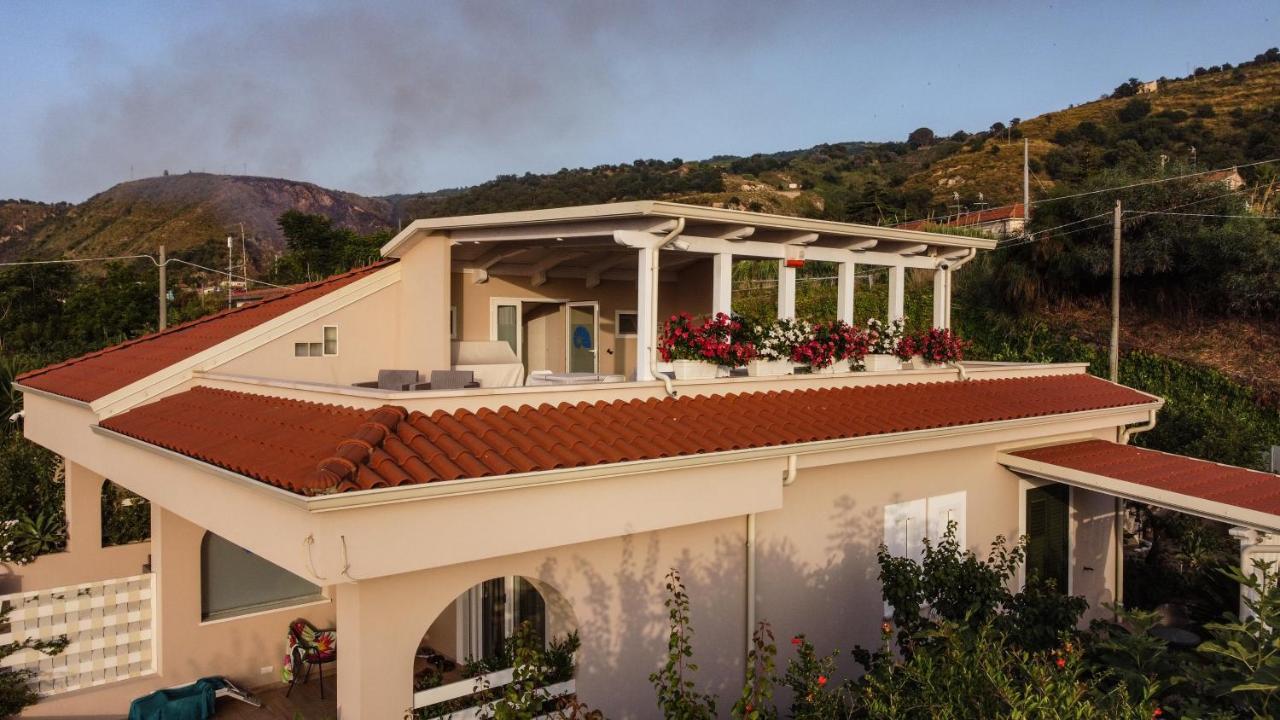 Michelino House Bed & Breakfast Parghelia Bagian luar foto