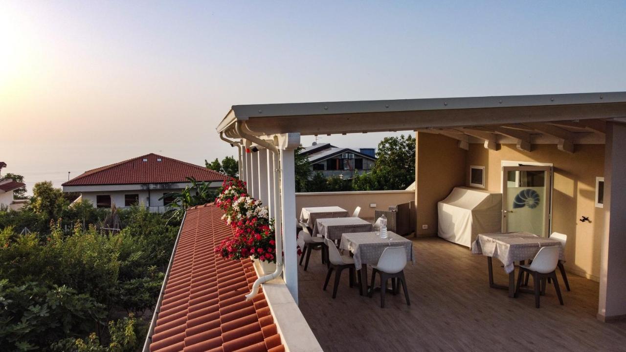 Michelino House Bed & Breakfast Parghelia Bagian luar foto