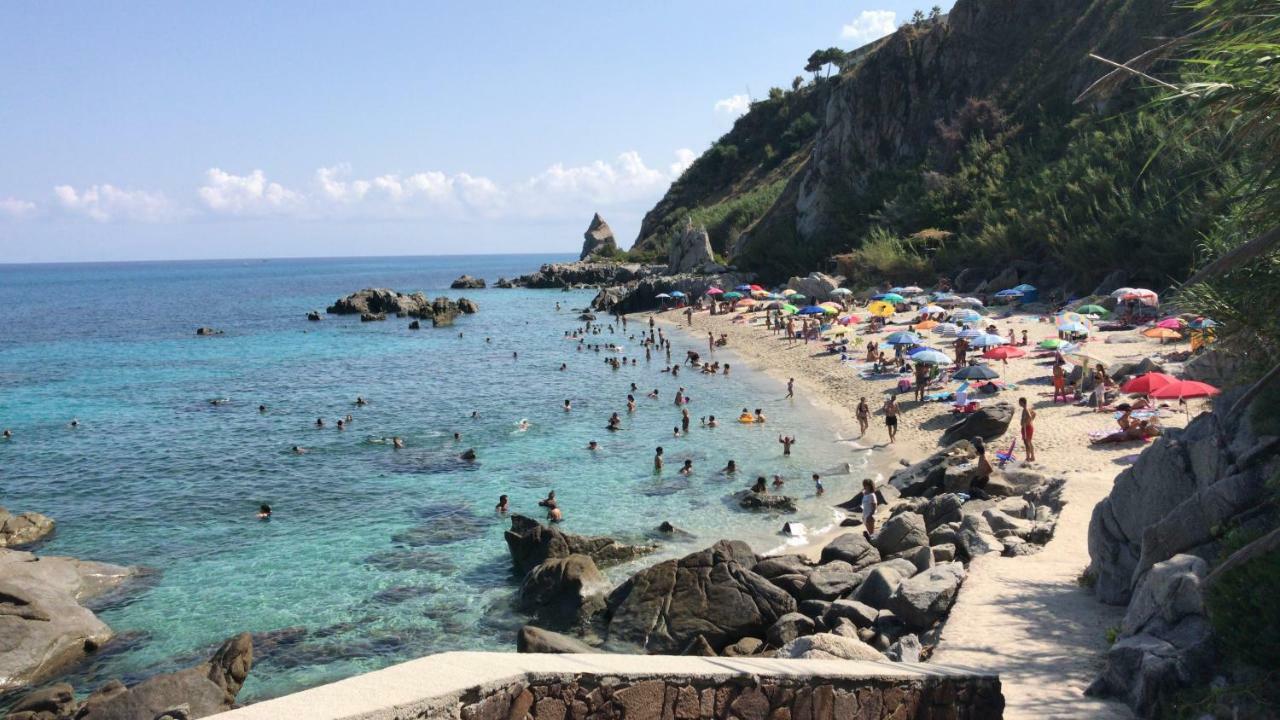 Michelino House Bed & Breakfast Parghelia Bagian luar foto