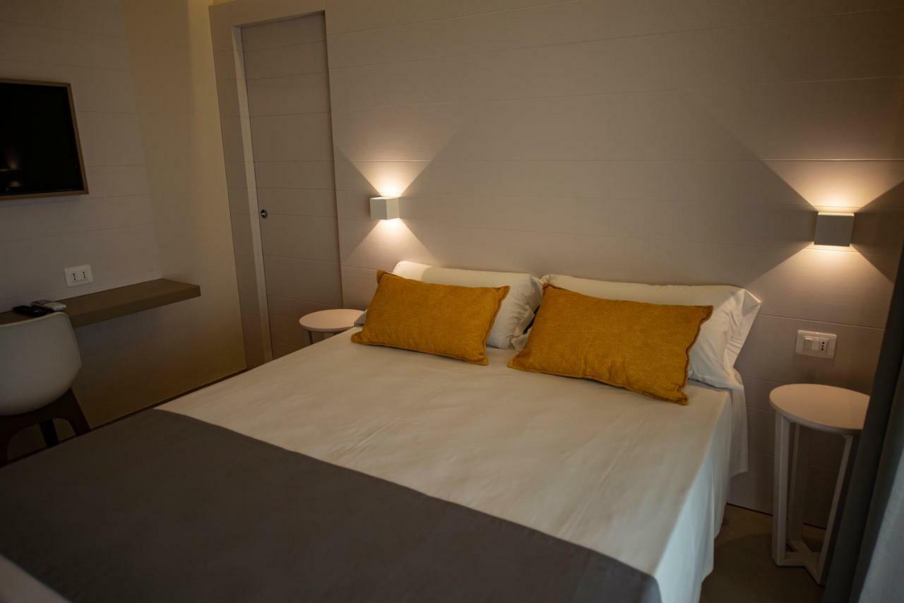 Michelino House Bed & Breakfast Parghelia Bagian luar foto
