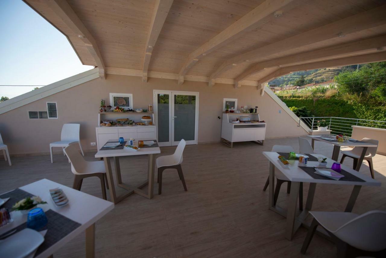 Michelino House Bed & Breakfast Parghelia Bagian luar foto
