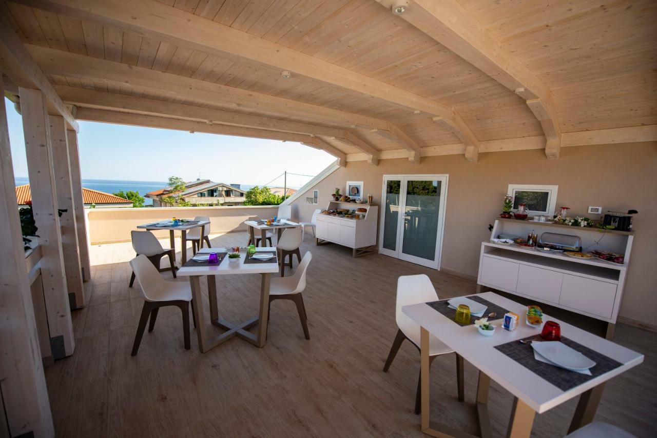 Michelino House Bed & Breakfast Parghelia Bagian luar foto